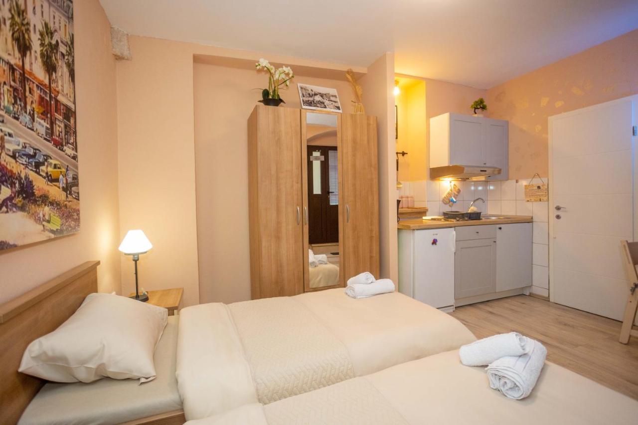 Apartamento Splitska Kala Exterior foto