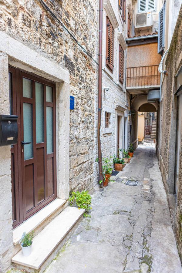 Apartamento Splitska Kala Exterior foto