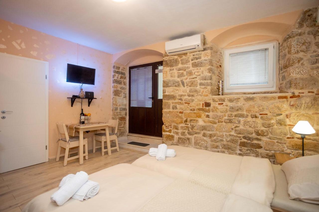 Apartamento Splitska Kala Exterior foto